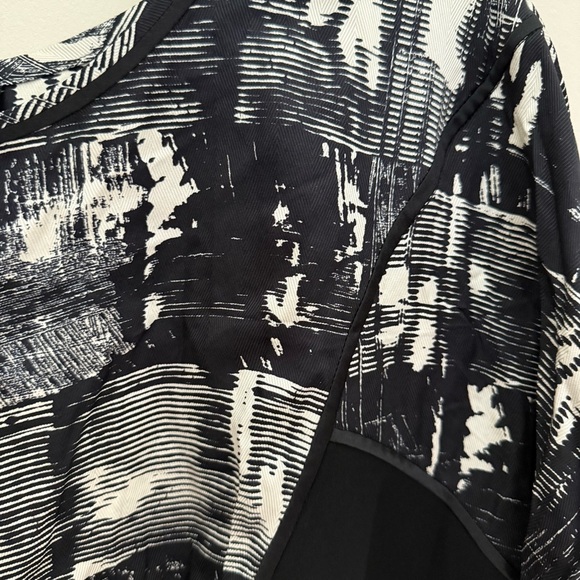 Lafayette 148 Plus Size 100% Silk Rayna Black White Abstract Plaid Blouse - Picture 9 of 9